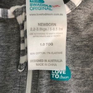 Love to Dream Swaddle up